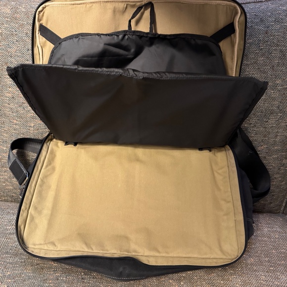 Men's Boconi Overnighter Garmet Bag - Dark Chocolate Brown (Pre Owned) - Picture 10 of 16